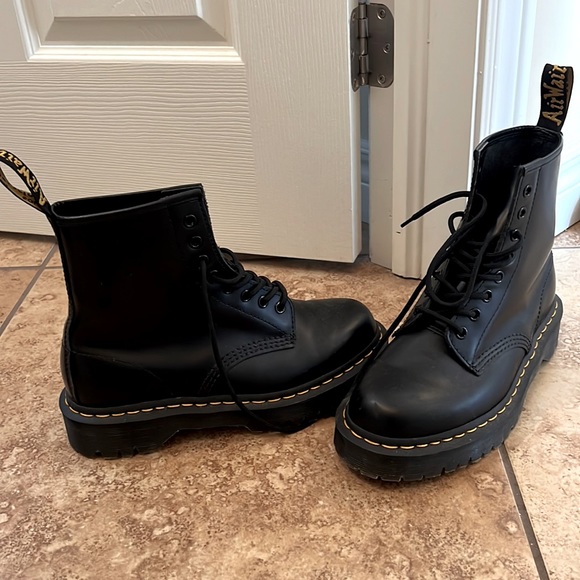 Dr. Martens Shoes - Dr. martens size Eu 39